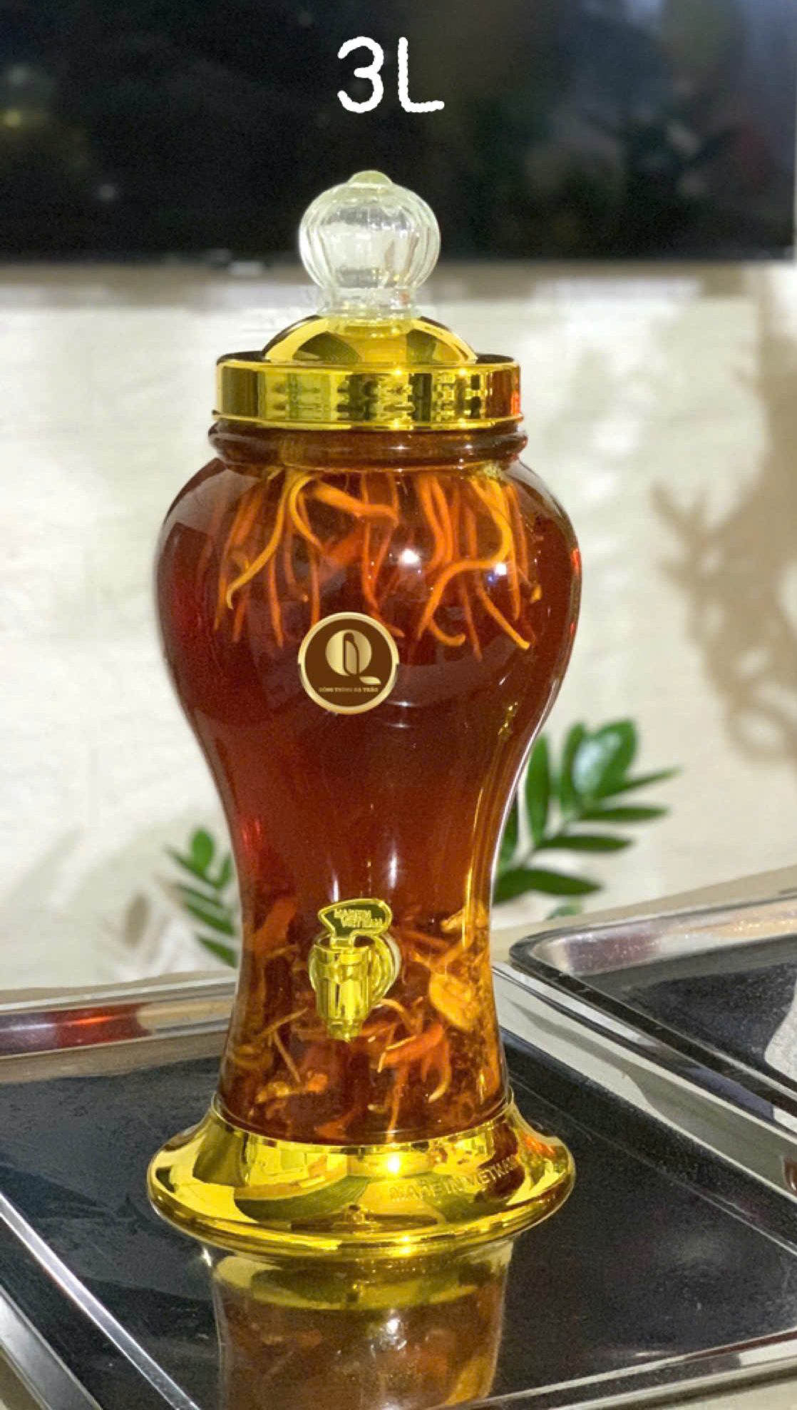 Rượu đông trùng hạ Thảo Võ Thành Quốc bình 3L
